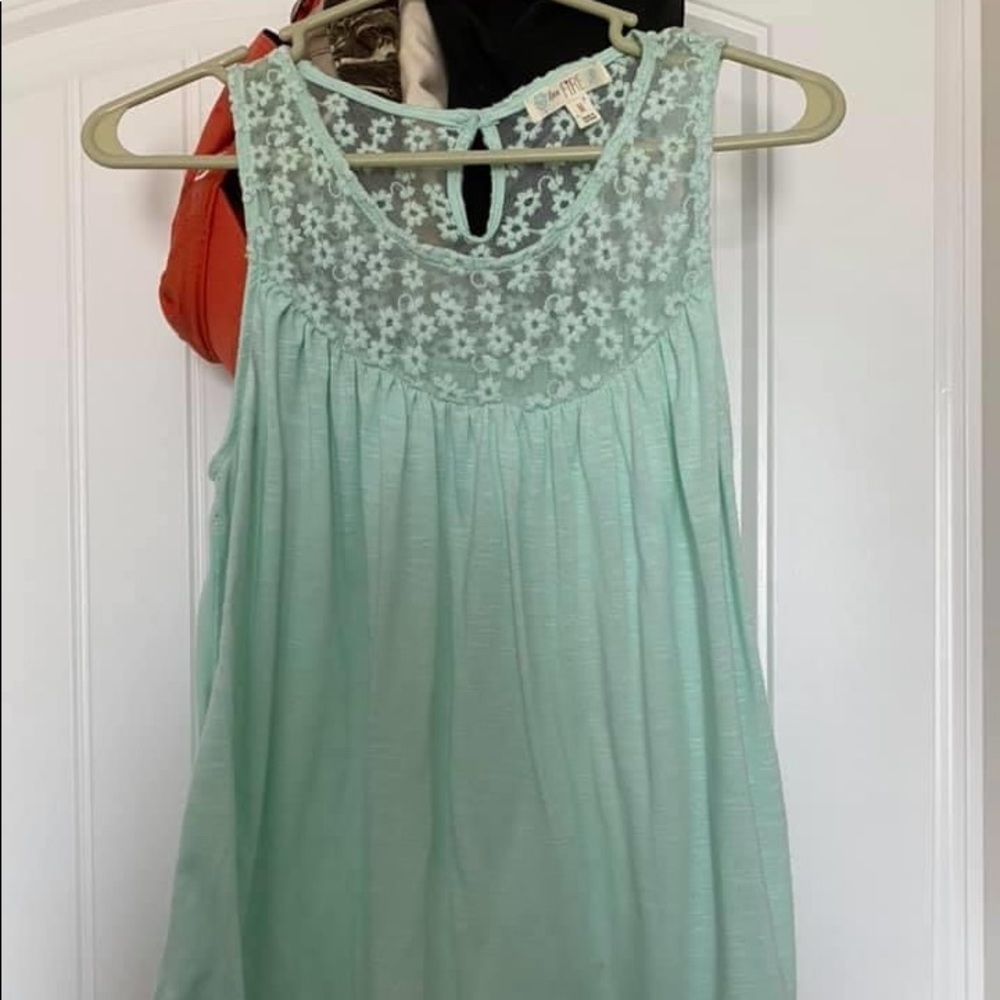 Cute tank, worn maybe a handful of times